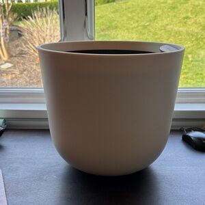 Easy Plant Large Cream Self-Watering Planter Pot